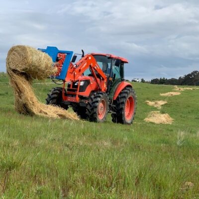 Hydraulic Powered Round Bail Hay Feeder