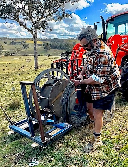 Wire Reclaimer 450mm | Barbed & Plain Wire Roller - Image 3